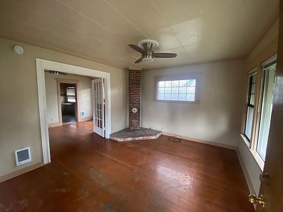 4th image of 612-640 NW Broadway St #630-1