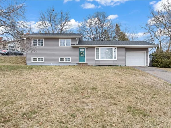 1 Broadview Ave, Sussex, NB E4E 1B9