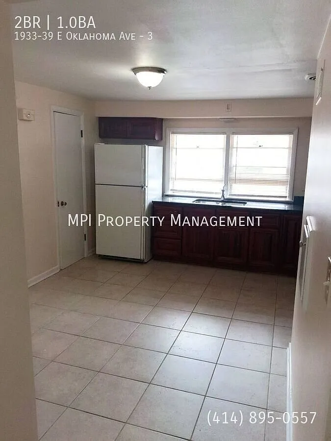 1933 E Oklahoma Ave Apt #3 1/2 off first month's rent! — Photo 2