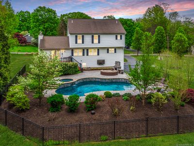 12 Jo Mar Drive, Sandy Hook, CT, 06482