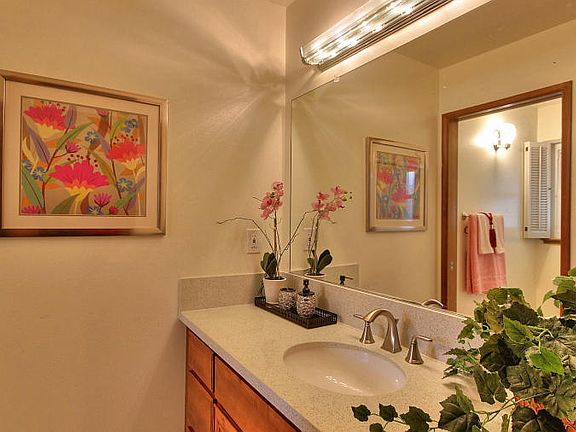 3rd image of 41515 Fordham Ct