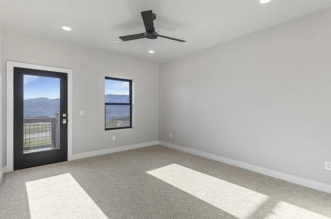 1124 W Vos Cir #201 — Photo 8
