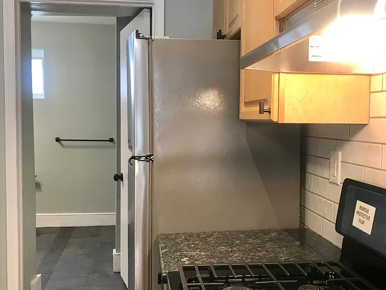 126 Conarroe St #1 — Photo 6