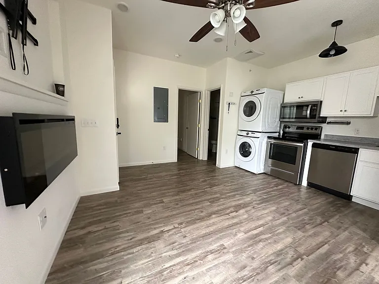 University Park Apartments near Cornell University — Photo 236