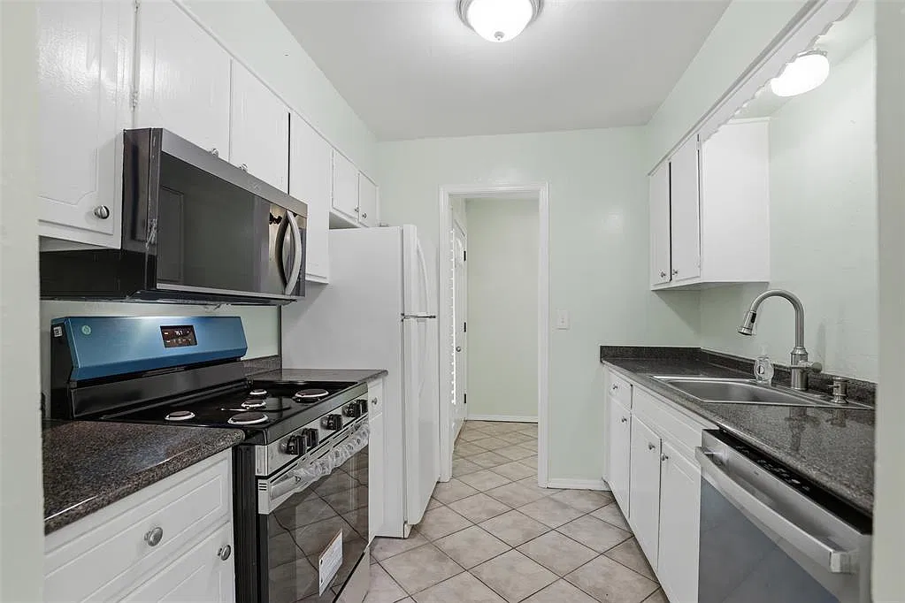 2 bed, 1196 sqft, $1,100 — Photo 4