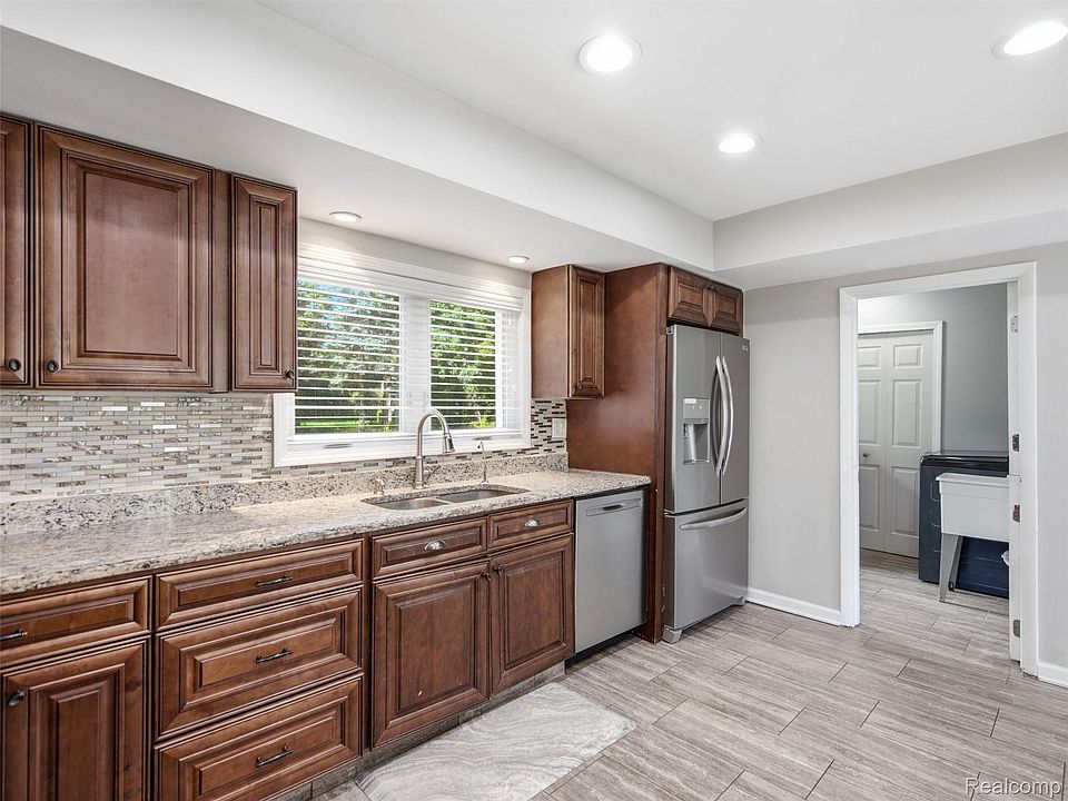 3700 Green Lake Rd, photo 24