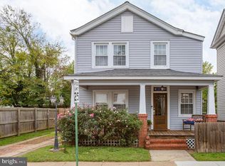 909 Lafayette Blvd, Fredericksburg, VA 22401