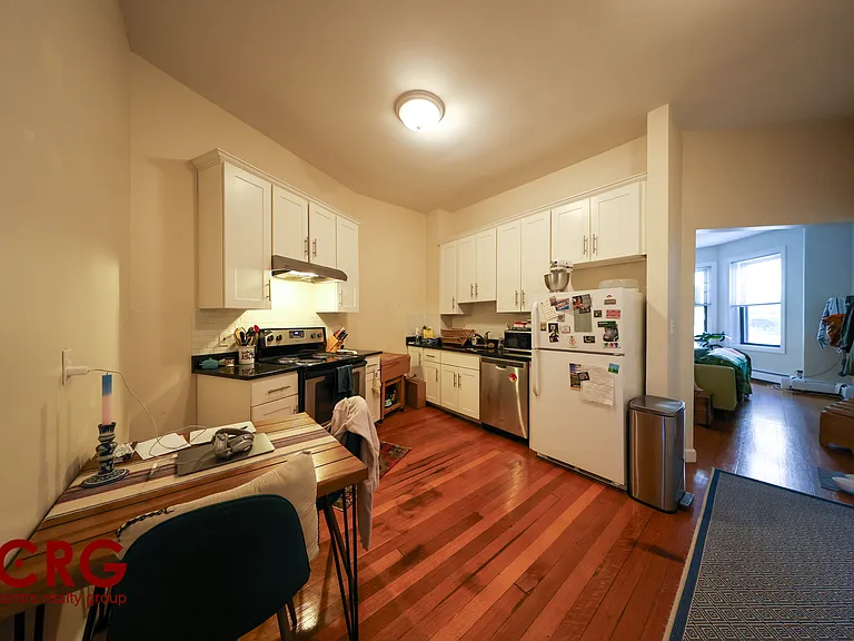 1728 Beacon St #1 — Photo 7
