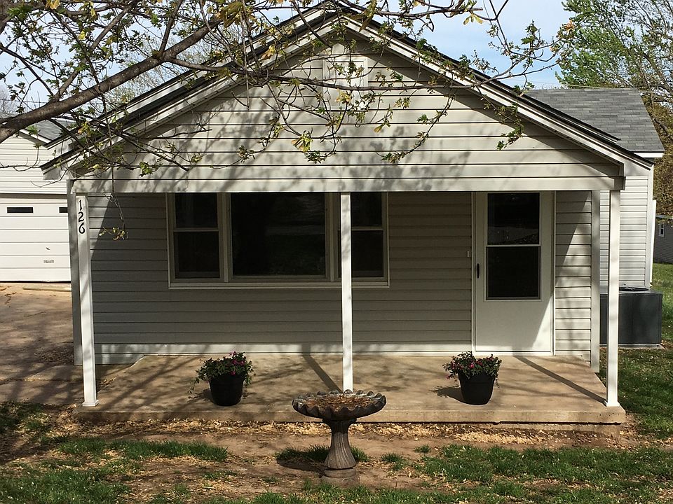 1st image of 126 Spruce Dr