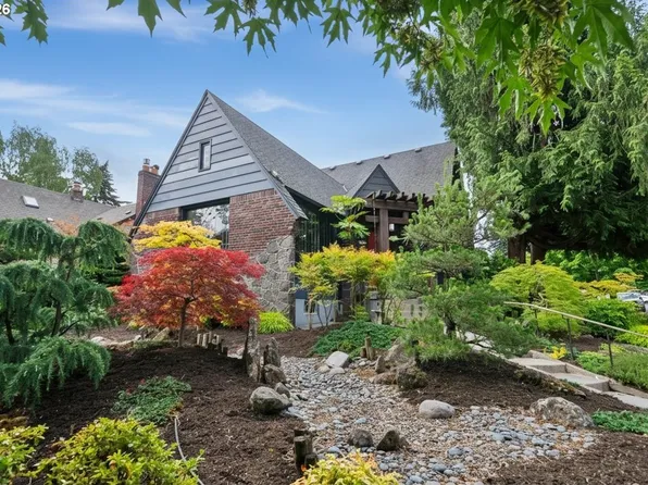 2706 NE Ainsworth St, Portland, OR 97211