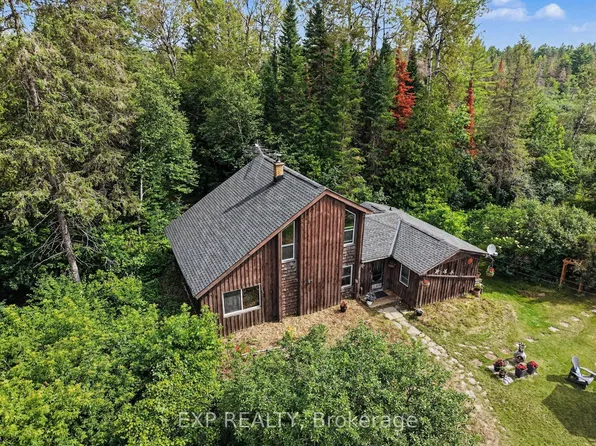 1798 Burnt Lands Rd, Ottawa, ON K0A 1L0