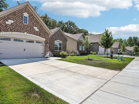 2nd image of 228 Keaton Woods Dr