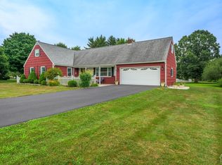 6 Hawthorne Dr, Valatie, NY 12184