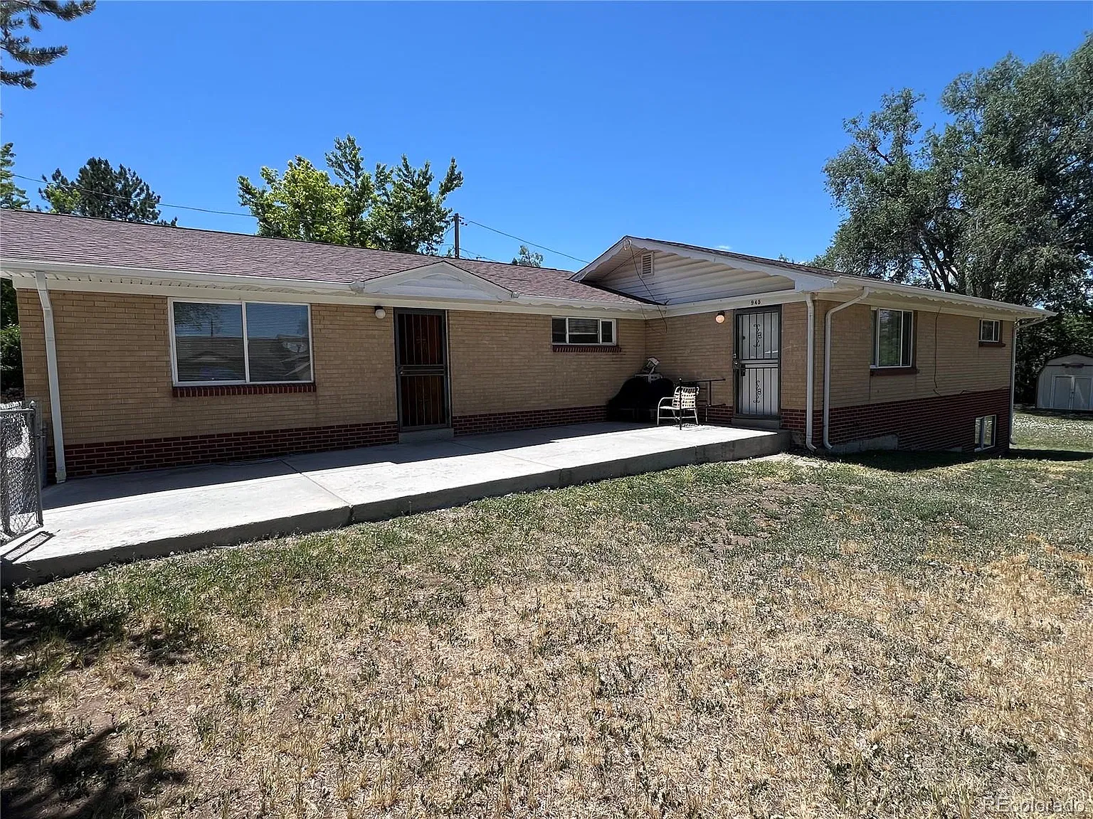 3 bed, 2.0 bath, 875 sqft, $2,000 — Photo 1
