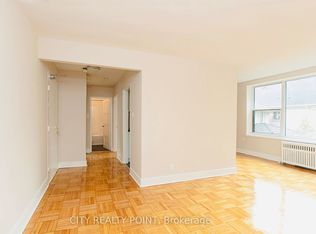 1545 Bathurst St #310, Toronto, ON M5P 3H6