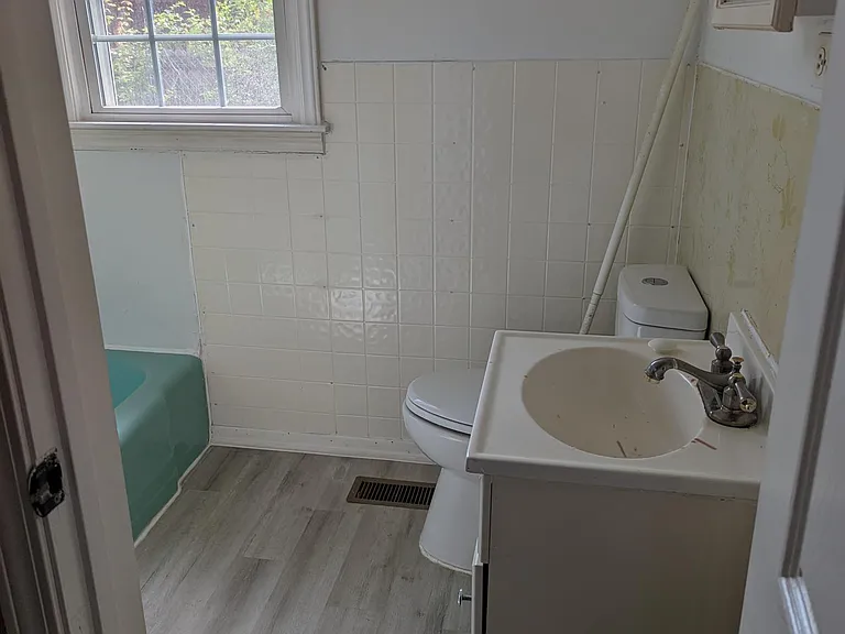 203 Griffin St — Photo 12