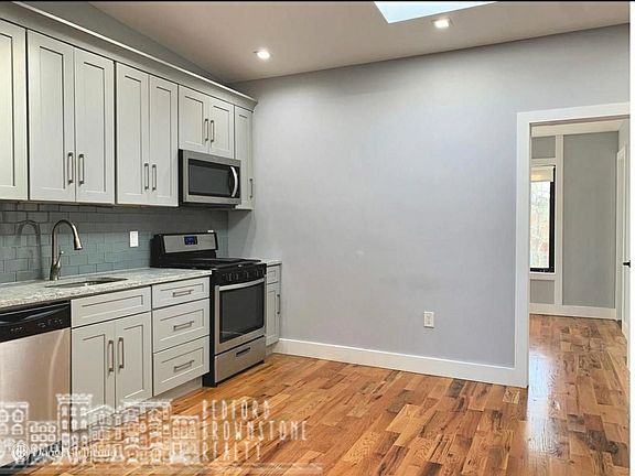 2nd image of 197 Halsey St #3