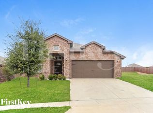 924 Deer Valley Dr, Weatherford, TX 76087