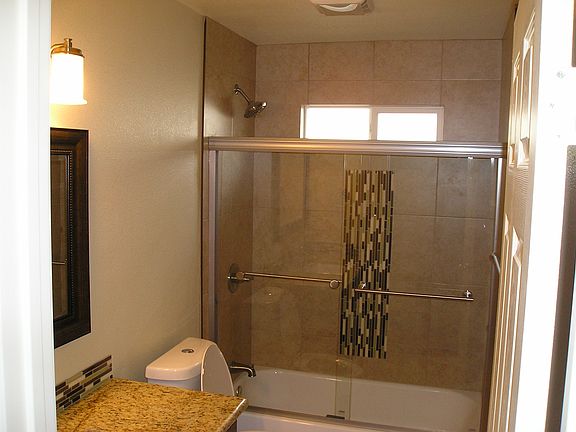 4th image of 7018 Bridgeport Cir