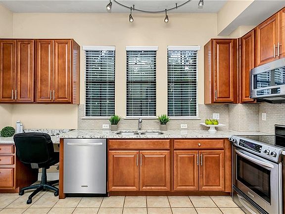 2nd image of 501 Mirasol Cir APT 223