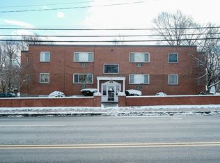 255 Elm St APT 201, Braintree, MA 02184
