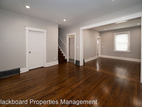4th image of 615 N 34th St