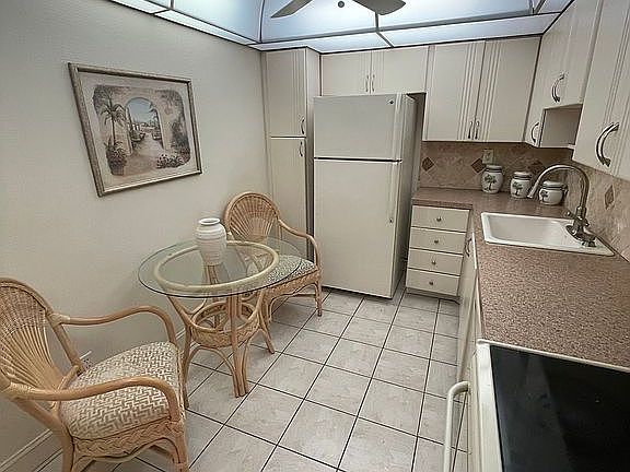 3rd image of 6401 N University Dr APT 116