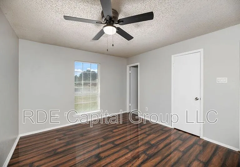 8013 Emerald Hills Way — Photo 12
