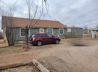 909 W 16th St, Plainview, TX 79072