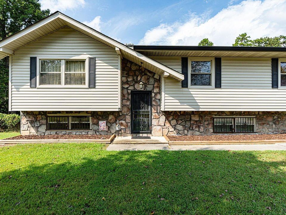 1st image of 276 E Sharon Cir