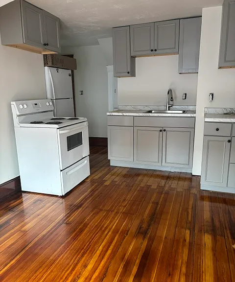 265 Ames St #3 — Photo 6
