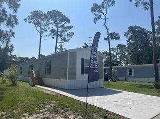216 Redwood Dr #285, Newport, NC 28570