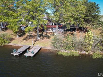 150 N Lake Dr, Leslie, MO, 63056