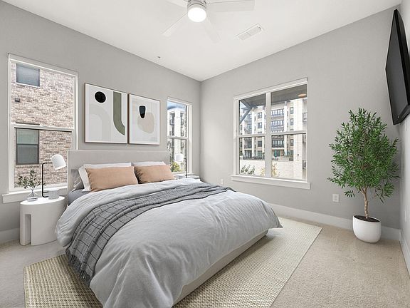 3rd image of 4325 Jackson Ave #2202