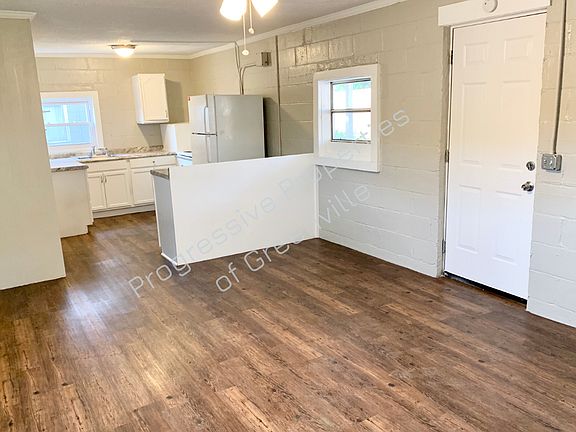 3rd image of 6C Cromwell Ave