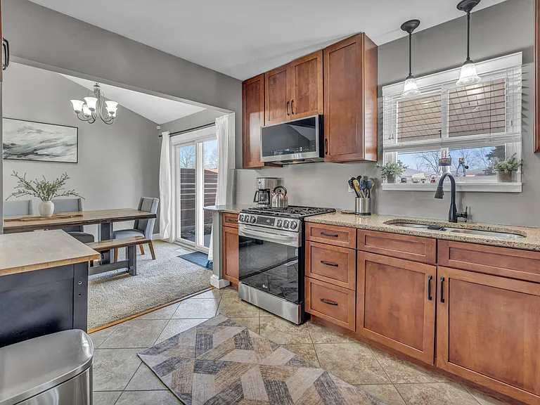 1237 Giesse Dr — Photo 8