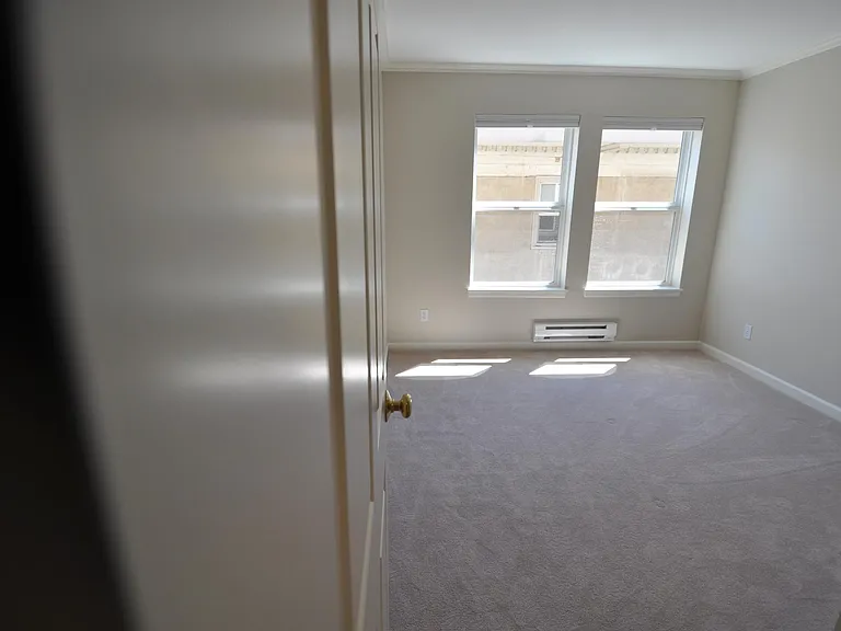 1417 Queen Anne Ave N #305 — Photo 18