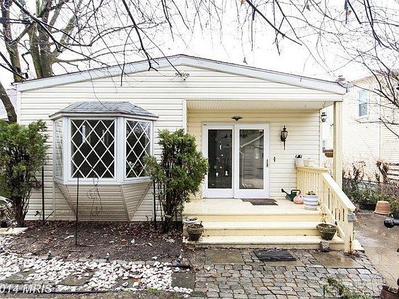 3rd image of 3207 Westfield Ave