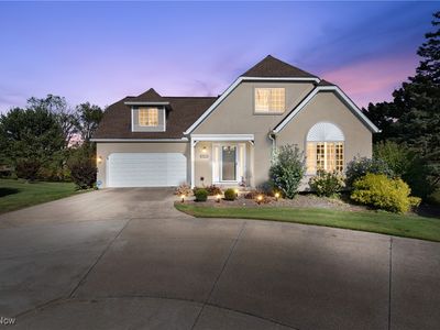 10393 N Pond Ln, Twinsburg, OH, 44087