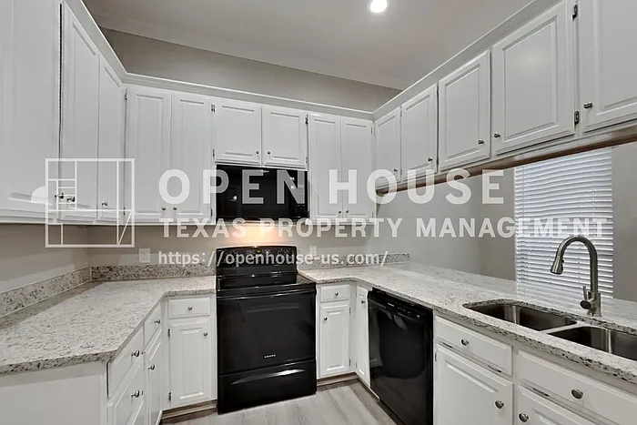 4921 Arborgate Dr — Photo 6
