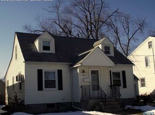 12-12 Fairclough Pl, Fair Lawn, NJ 07410