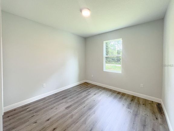 5th image of 1580 E Parkway St