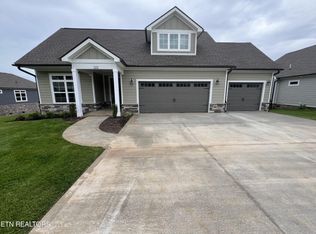 120 Cherry Blossom Ct, Lenoir City, TN 37772