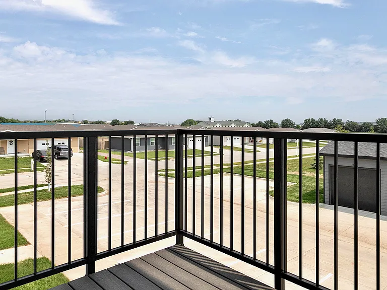 Prairie Park Apartments — Photo 38