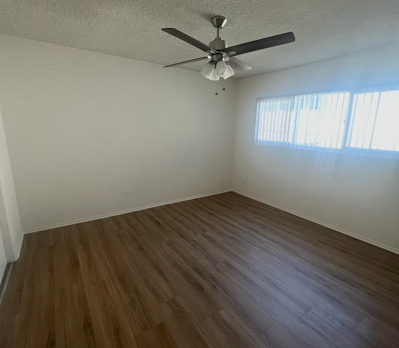 2 bed, 100 sqft, $2,400 — Photo 4