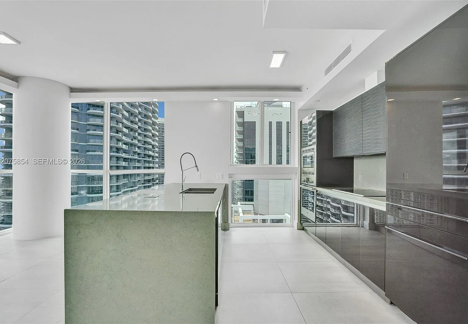 The Bondo (1080 Brickell) — Photo 4