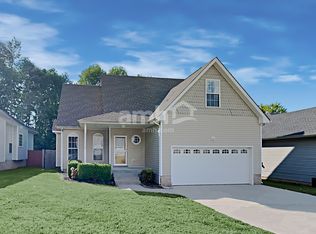 1592 Hedgewood Rd, Clarksville, TN 37042