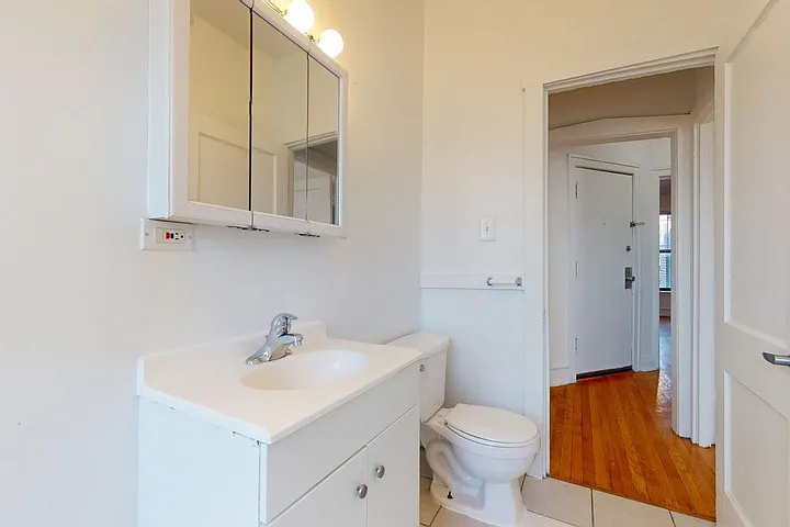 5300-5308 S. Greenwood Avenue — Photo 18