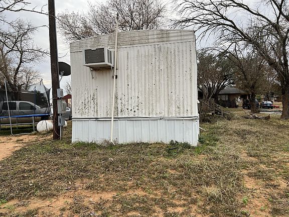 4th image of 1819 County Road 1001 #20
