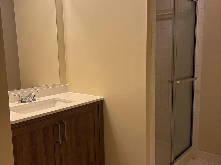 5623 Gresham Ln — Photo 5